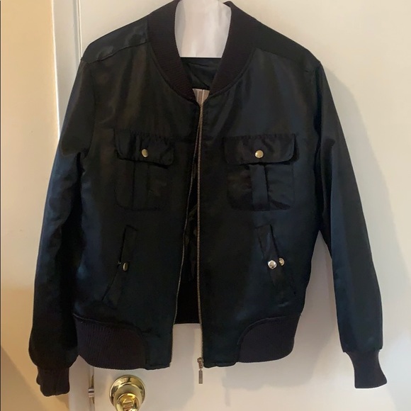 : Pretty little thing by kourtney kardashian - Picture 2 of 2